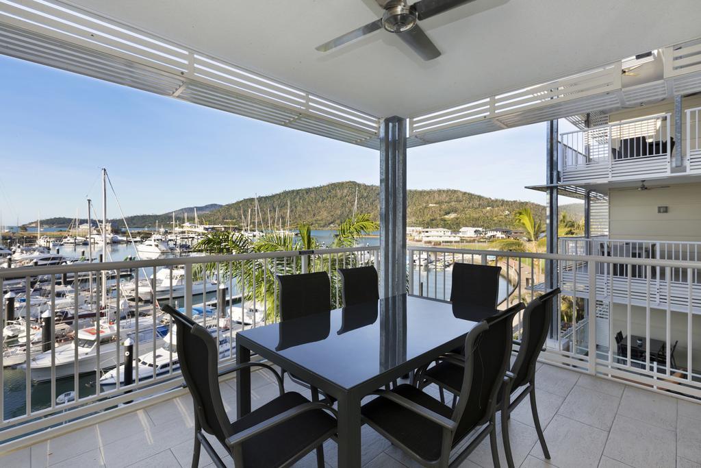 Boathouse Port Of Airlie Διαμέρισμα Airlie Beach Δωμάτιο φωτογραφία